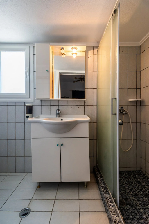 Double Studio (full double bed)