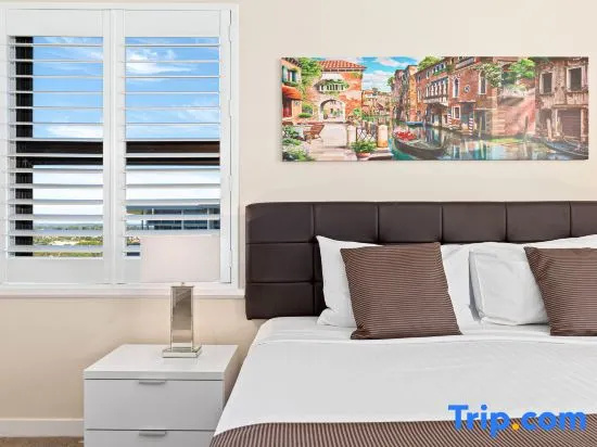 2 Bedrooms Superior room with ocean view