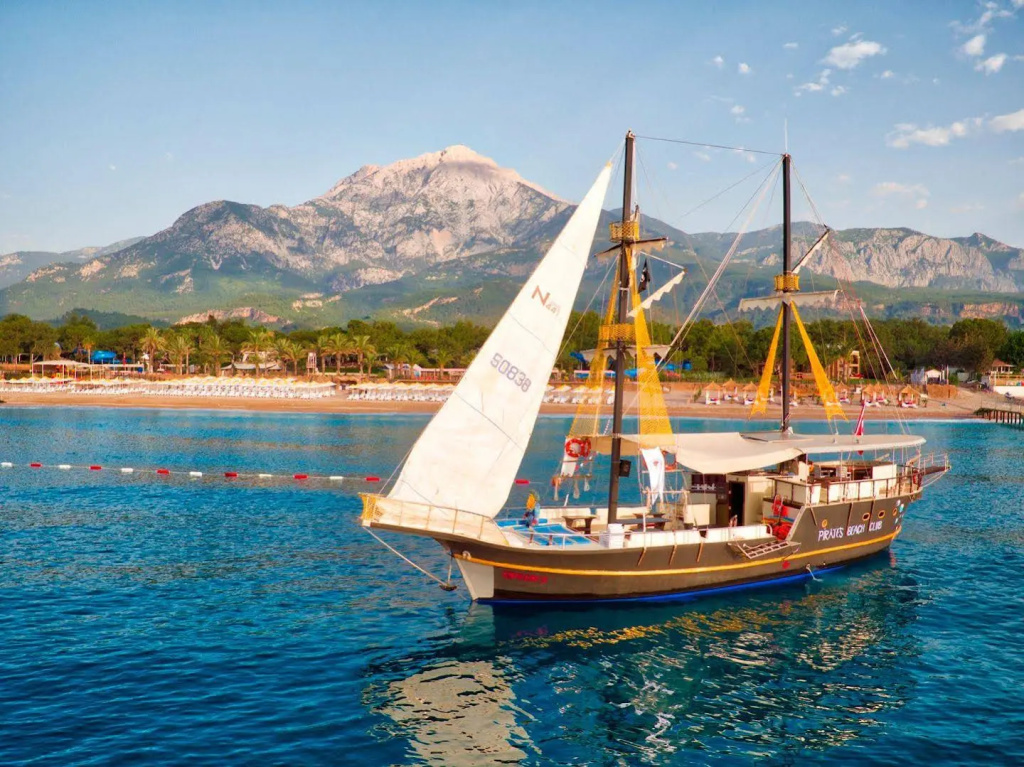 Beach & Waterfront