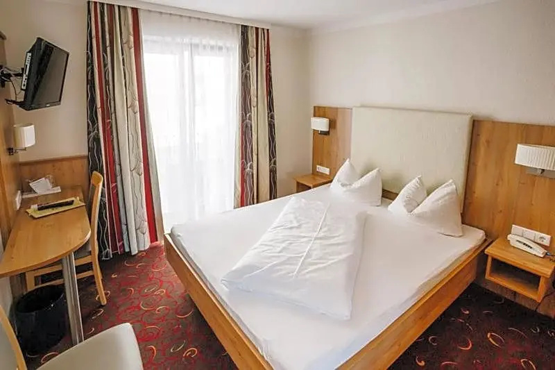 Economy room