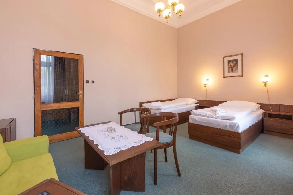 Standard Double room (full double bed)