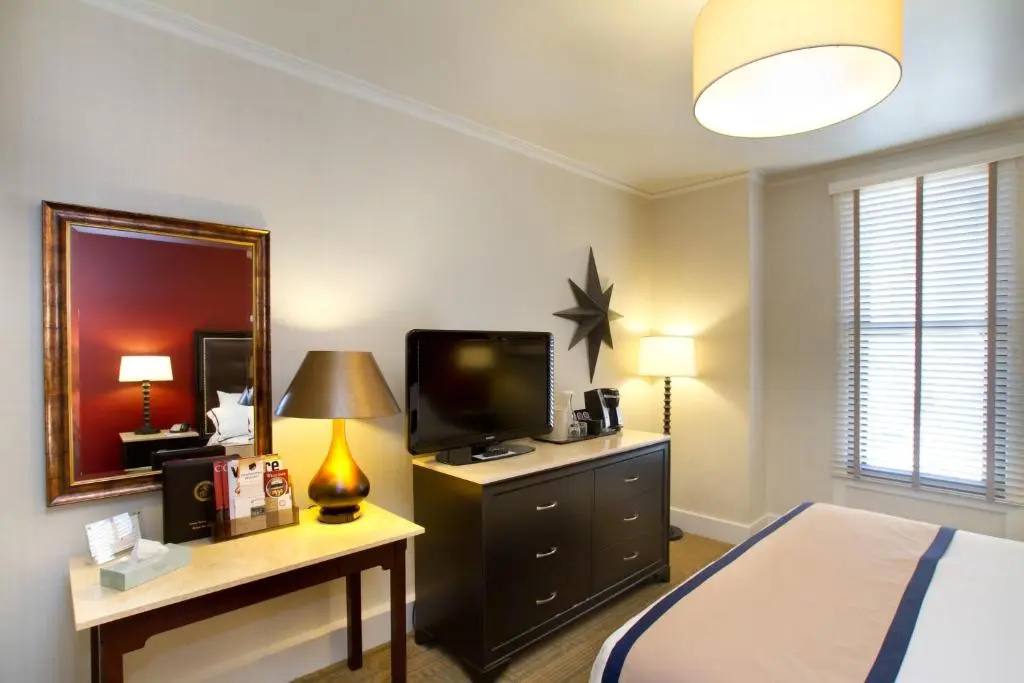 Marines Memorial Club & Hotel - Chambres