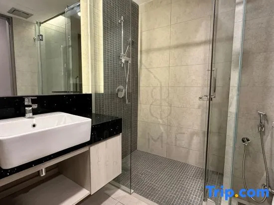 Societe Suites 108 Hartamas Mont Kiara Kuala Lumpur 2-6pax