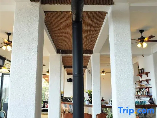 Dali Water's Edge Resort