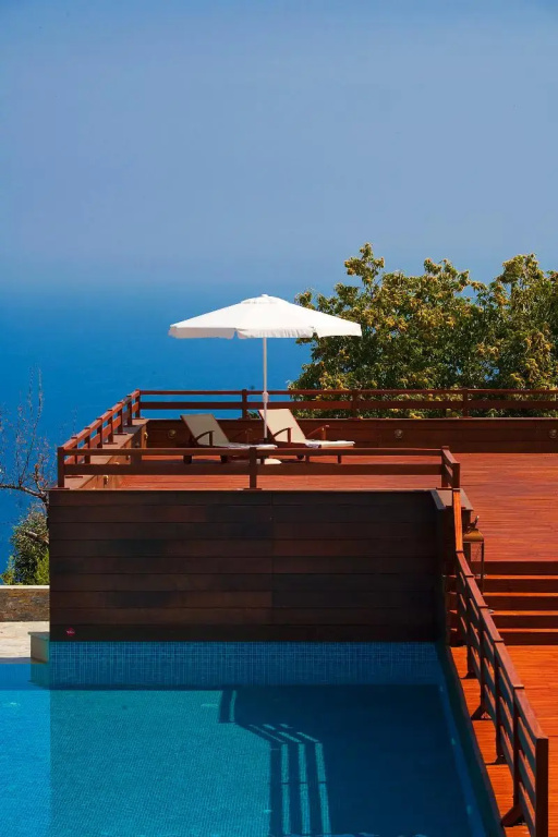12 Months Luxury Resort - Général