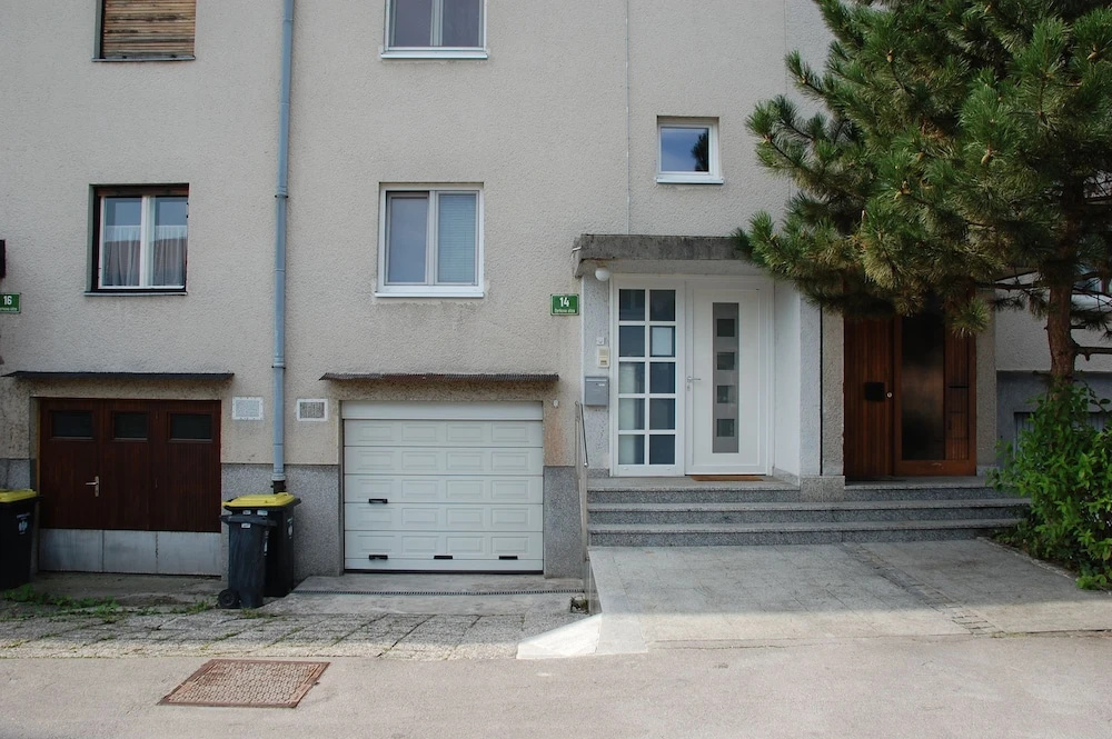 Apartments Peter