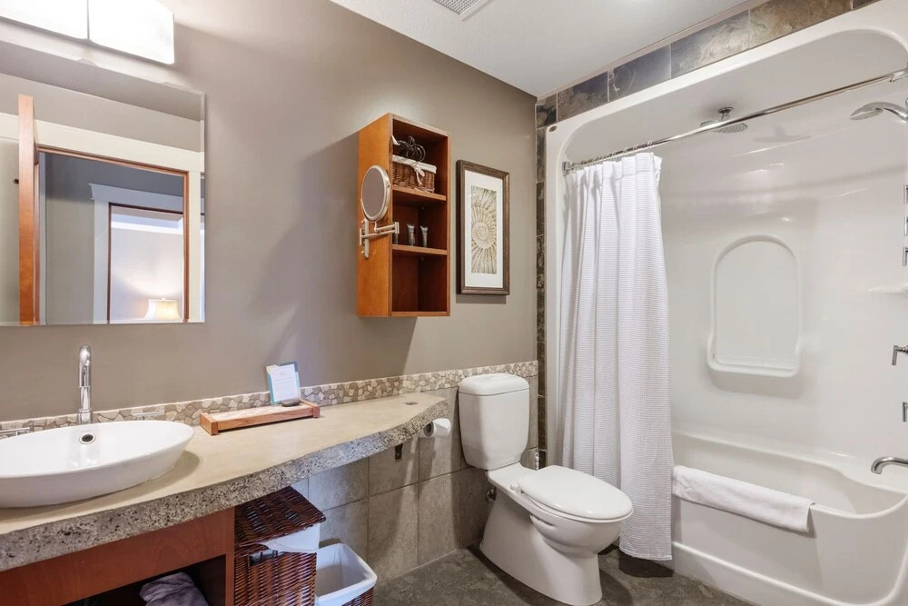 Exquisite 2BR/2BTH Luxury Condo with Mountain View - фото 9