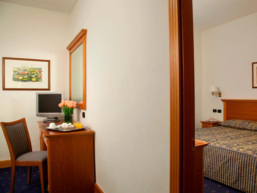 Hotel Diplomatic - Chambres