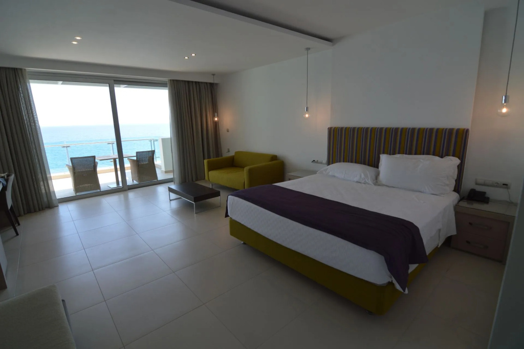 Suite with sea view