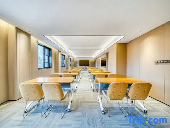 JI Hotel (Hangzhou Xiasha Jinshahu)