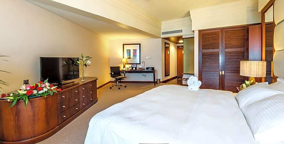 Danat Jebel Dhanna Resort
