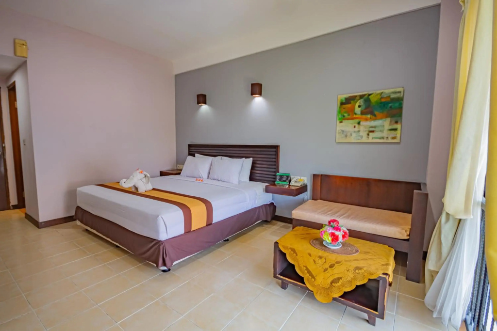 Grand Santhi Hotel — фото