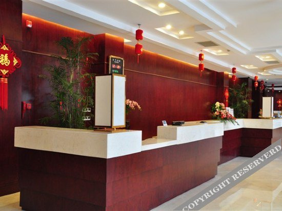 Lobby & Reception