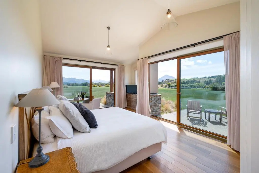 Premium Double room (full double bed)