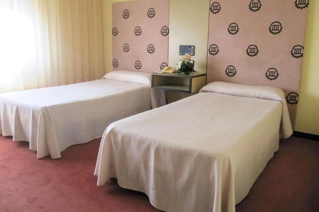 Hotel Sercotel Cuatro Postes - Général