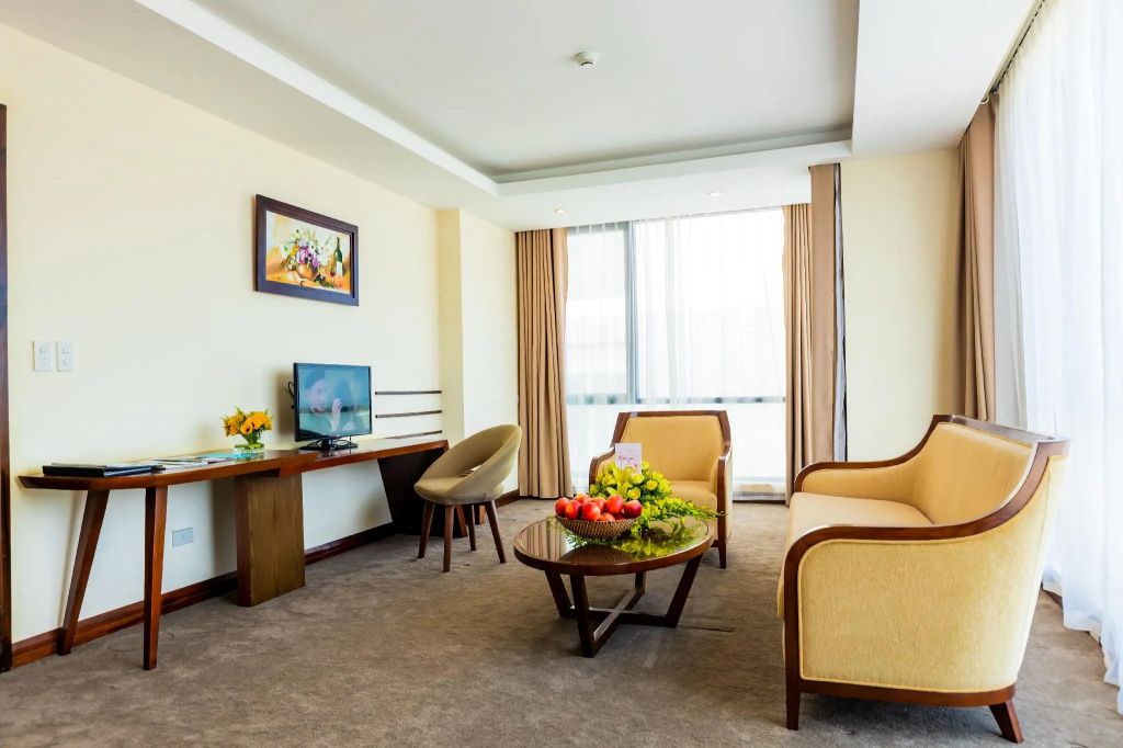 Grand Double Suite with sea view full double bed