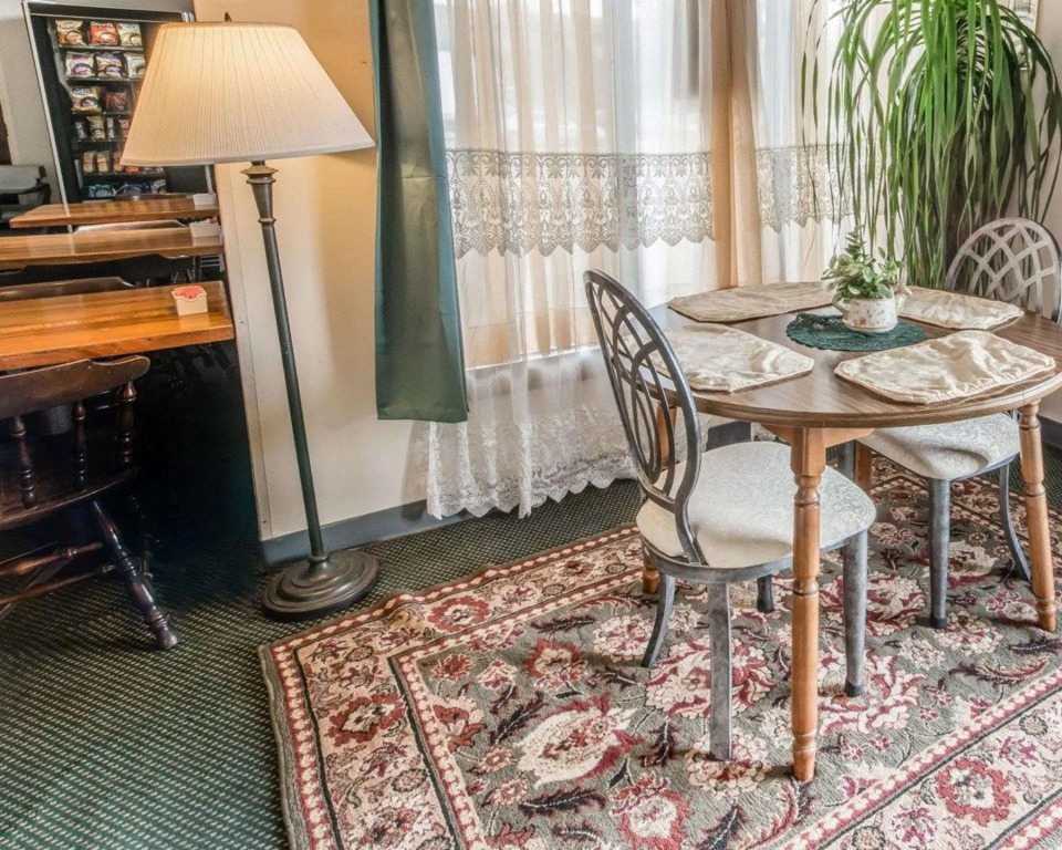 Econo Lodge Altoona — фото 6