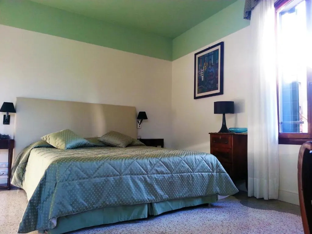 Classic Triple room