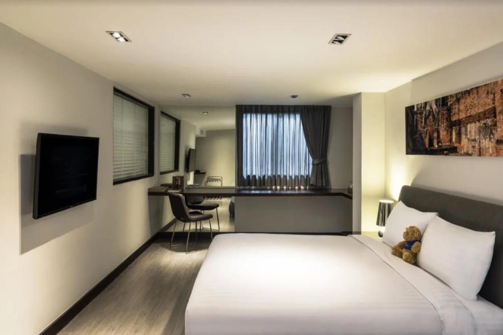 S33 Compact Hotel — фото