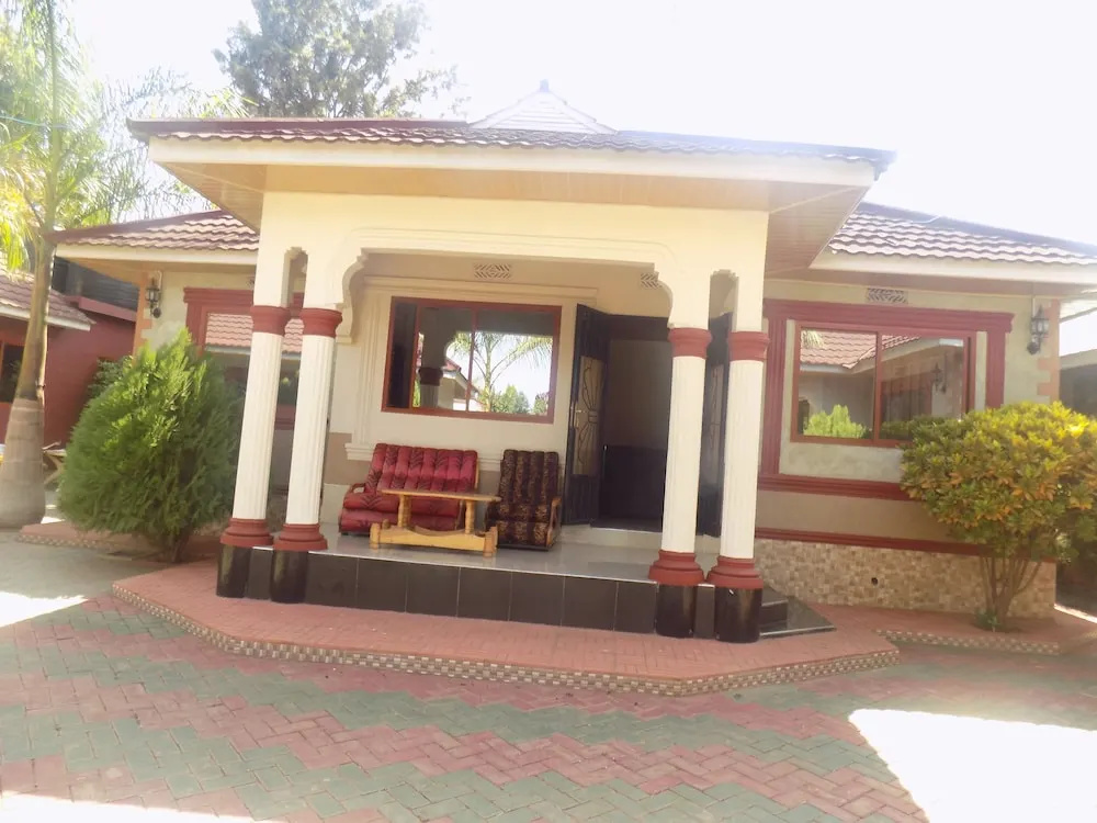 Kili Cottages Moshi