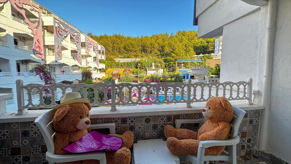 Трёхместный номер Standard в Club Hotel Anjeliq