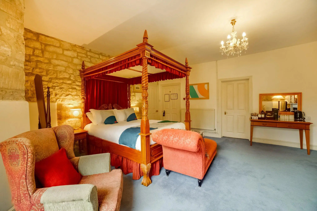 Superior Quadruple Suite