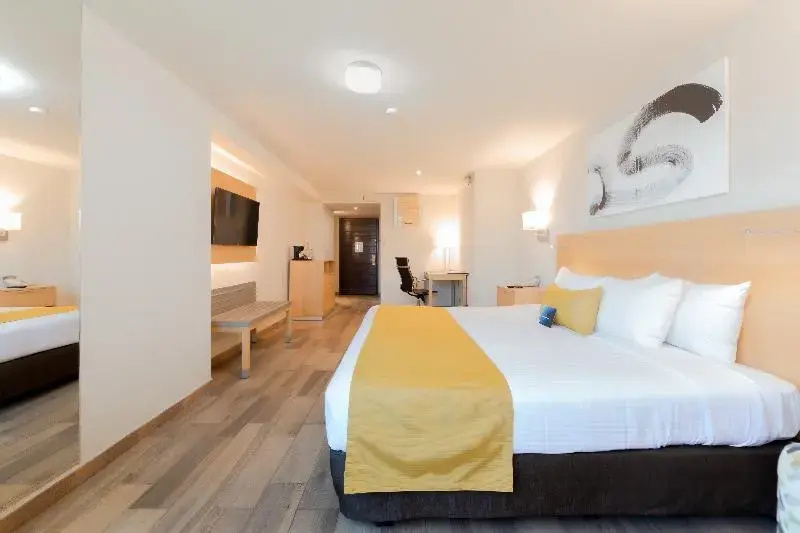 Premier Double room (full double bed)
