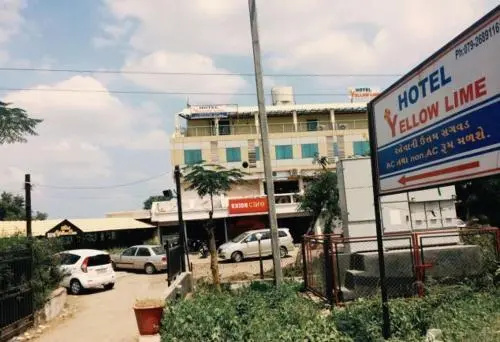 Hotel Yellow Lime