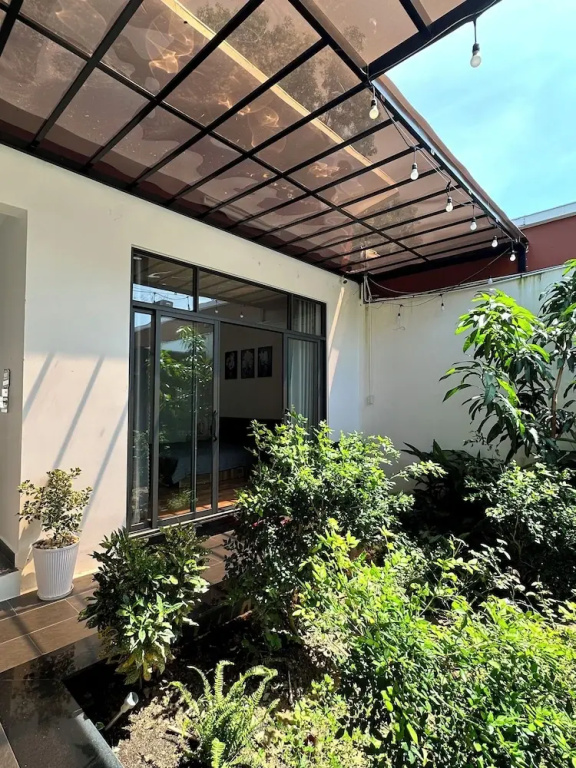 Homestay Halona