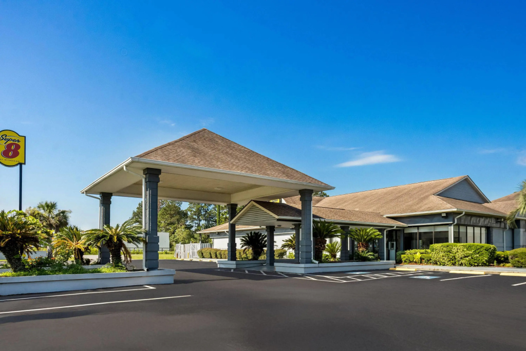 Super 8 by Wyndham Hardeeville/Savannah North