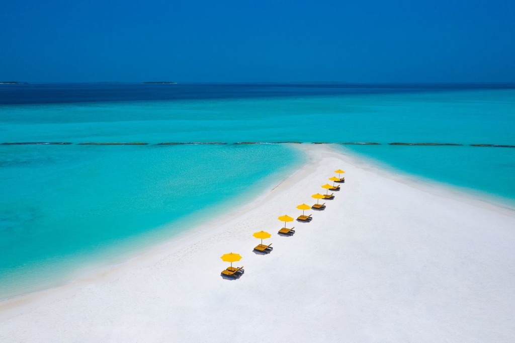 Beach & Waterfront