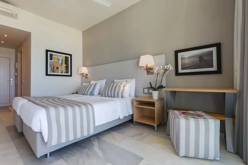 Acharavi Beach Hotel - Chambres