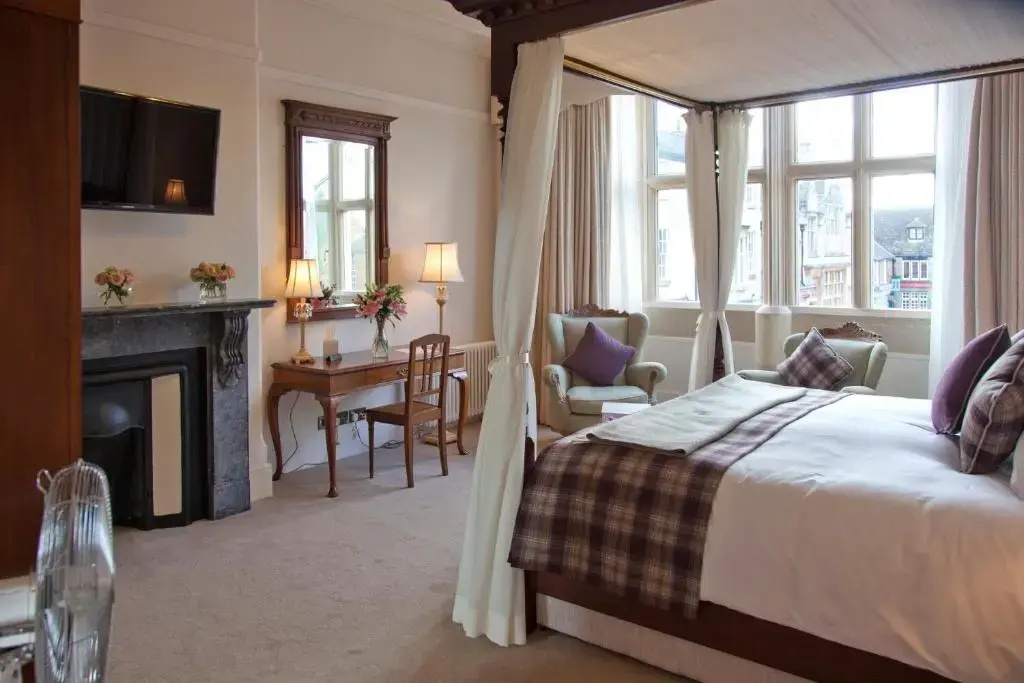 Superior Double room (full double bed)