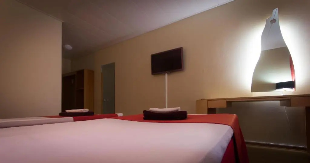 Peoleo Hotell - Chambres
