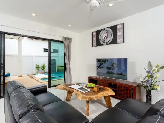 Thai Themed Boutique Villa with Pool Three Bedrooms Villa