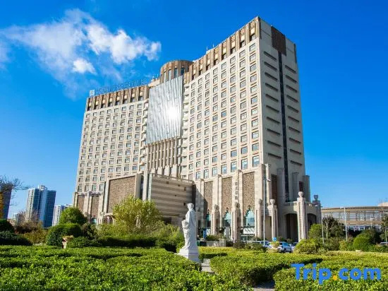 Huaqiang Jianguo Hotel