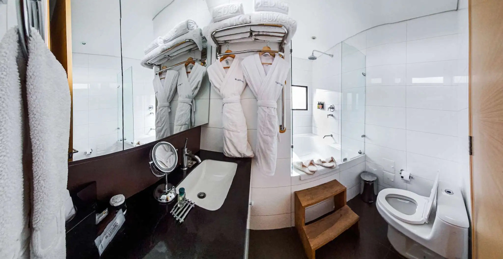 93 Luxury Suites & Residences - Général