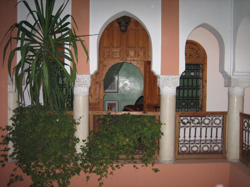 Riad Ella - Général