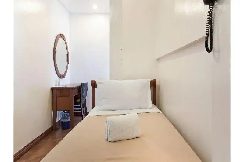 Townhouse OAK Metro Manila Nea Osmena Hw PNR Pasay - Chambres