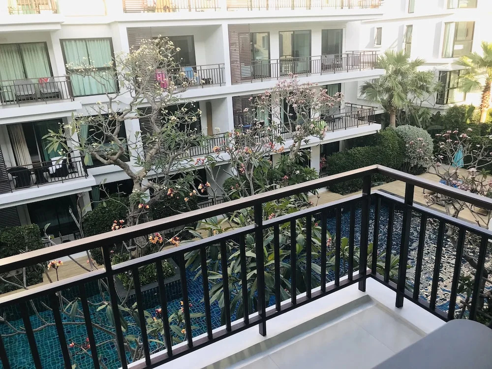 Двухместный номер Luxury двуспальная кровать в The Title KR Beach Condotel Rawai Phuket
