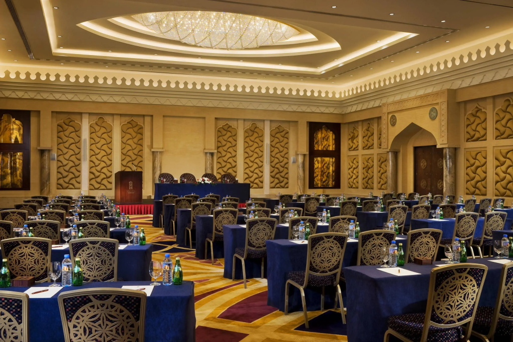 Sharq Village & Spa