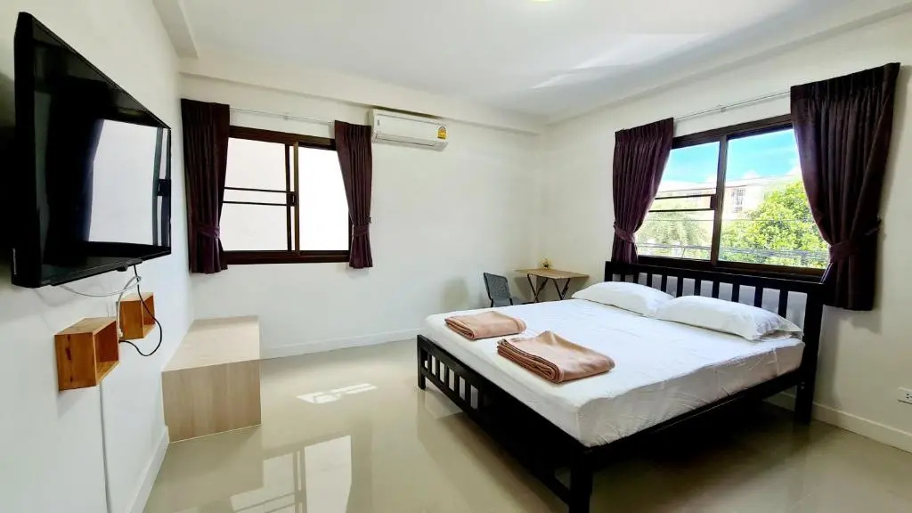 Superior Double room (full double bed)