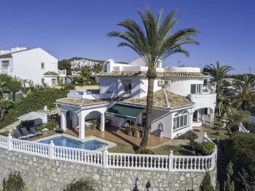 20787 - Spacious Villa