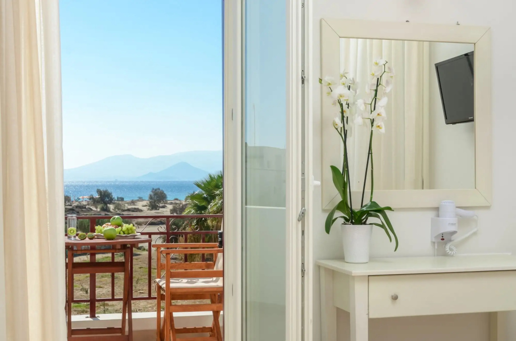 Balcony & Terrace