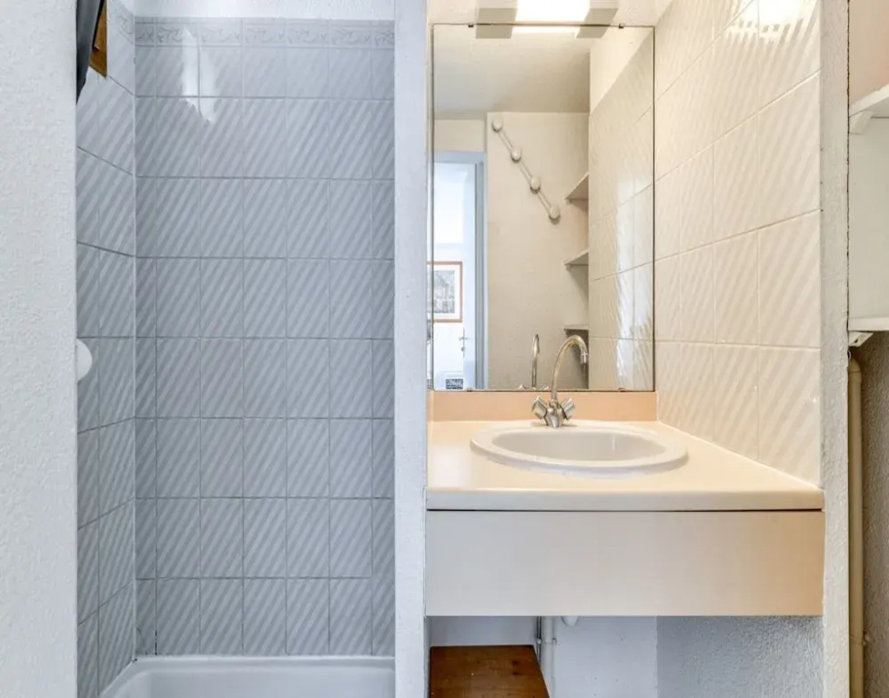 Afficher la photo 7 — Coastal Retreat With Pool Access