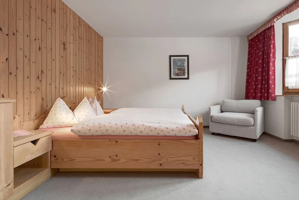 2 Bedrooms Double Apartment (full double bed)