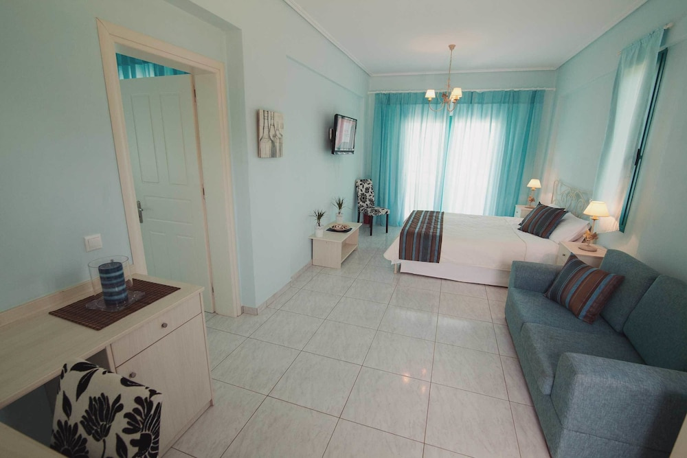 Kyparissia Blue 3 * Kyparissia Blue 3 *