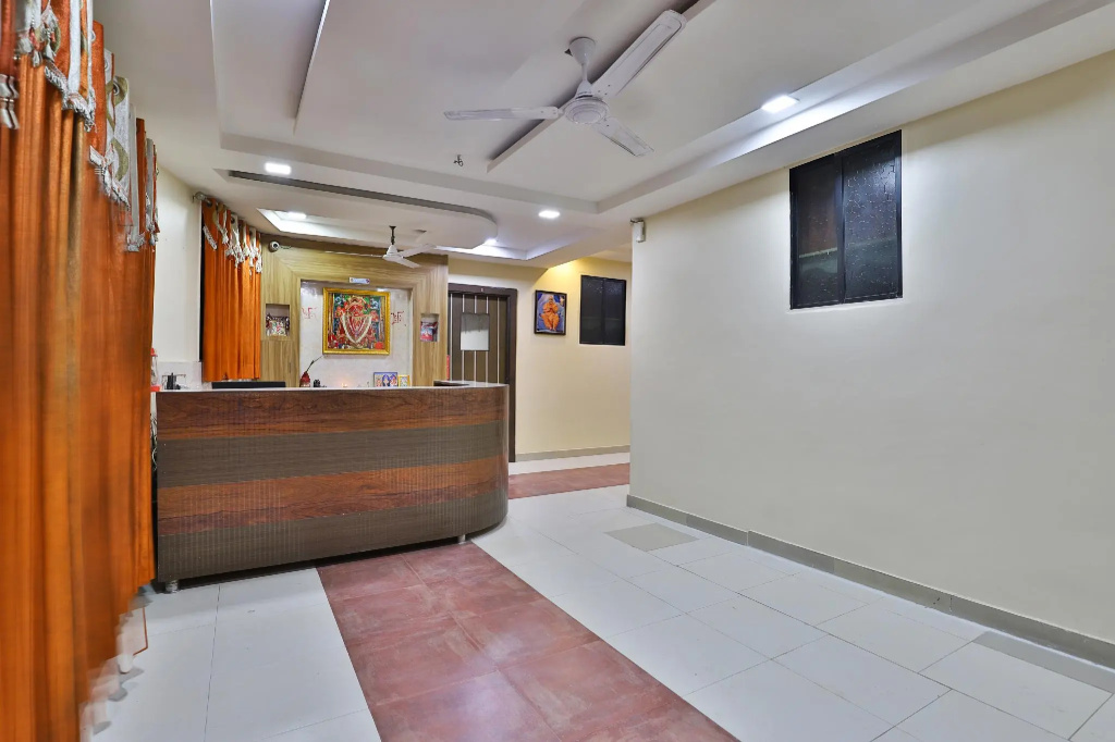 OYO Spot on 8592 Hotel Paras Palace
