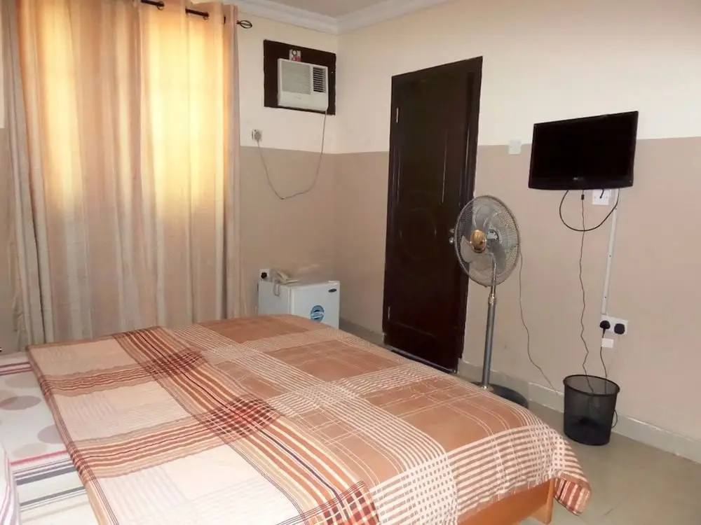 Wonder King Hotel - Chambres