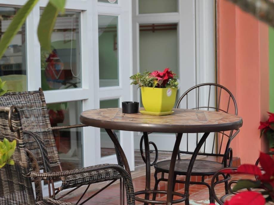 Balcony & Terrace